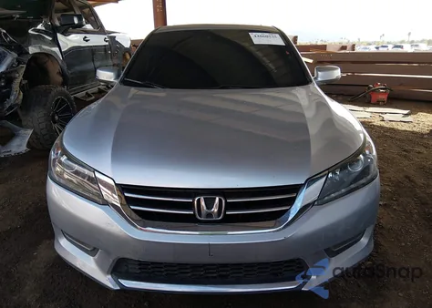 2013 Honda Accord Ex-L V-6 z USA, uszkodzony, nr VIN 1HGCR3F84DA010646